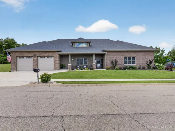 1210 Stonegate Dr, Marengo, IL 60152