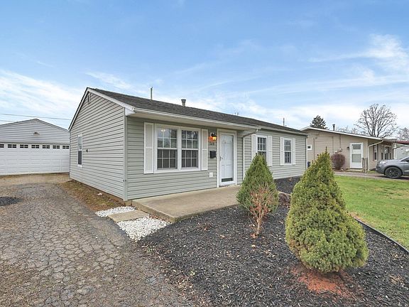 2nd image of 569 Seneca Dr