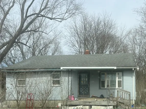 1068 Hedges Rd, Xenia, OH 45385