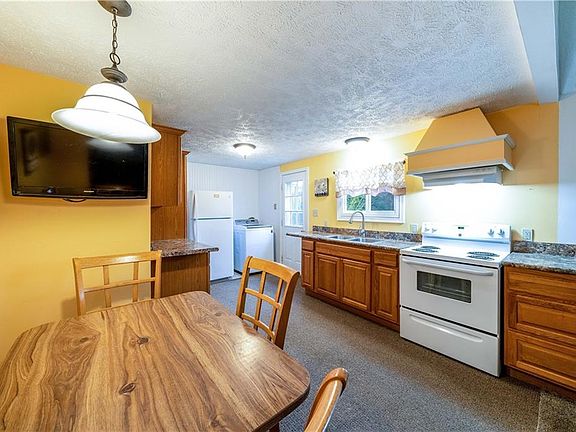 3rd image of 8721 N Spring Valley Park Dr