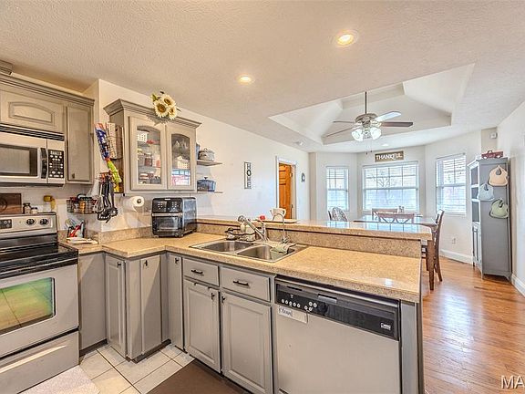 3rd image of 18989 Ladera Rd