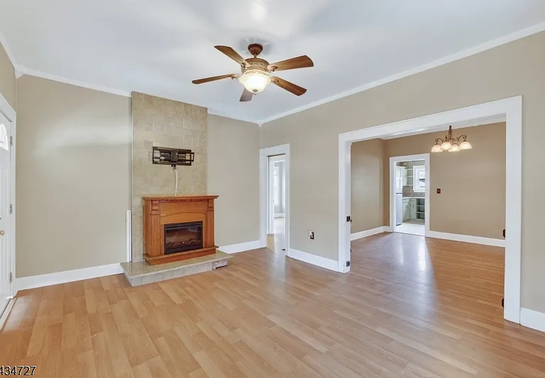98 Youmans Ave — Photo 3