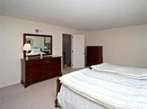 20 Fairway Cir — Photo 9
