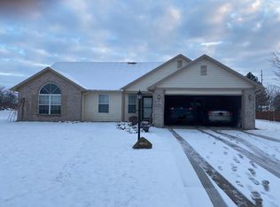 10827 Lake Shasta Ct, Fort Wayne, IN 46804