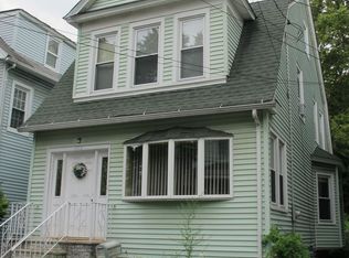 220 Treadwell Ave, Staten Island, NY 10302