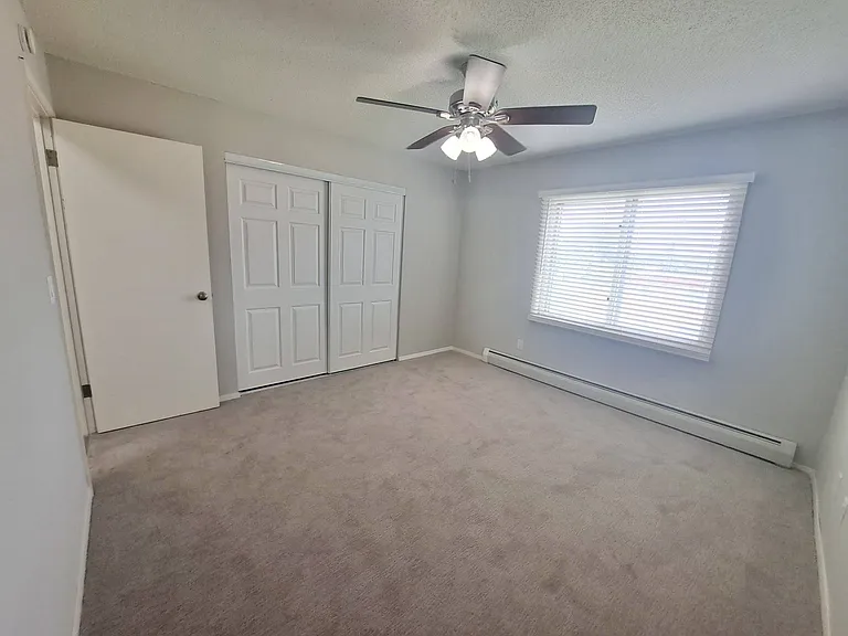 Corinthian Apartments — Photo 37