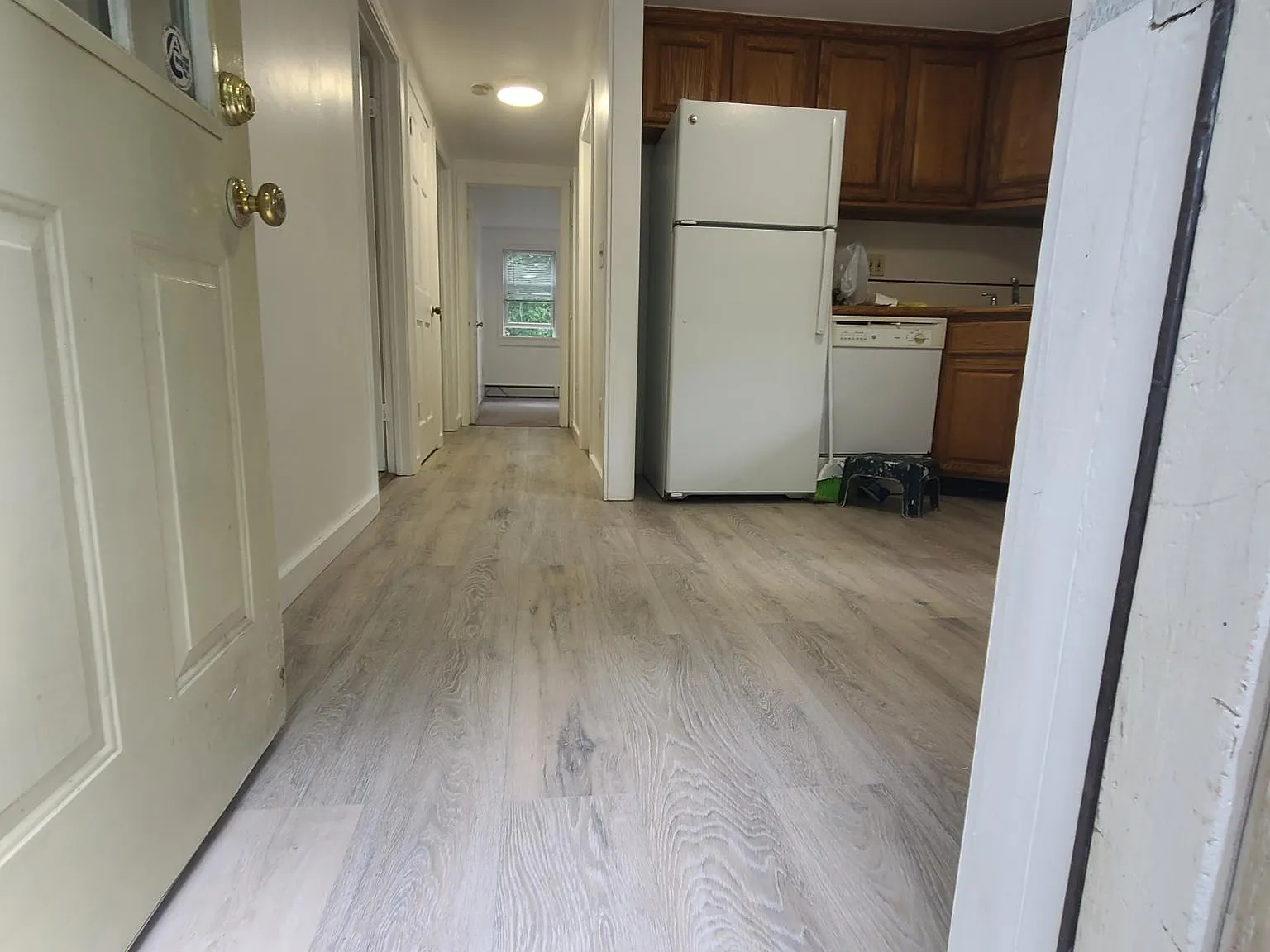 2 bed, 1000 sqft, $2,000 — Photo 2
