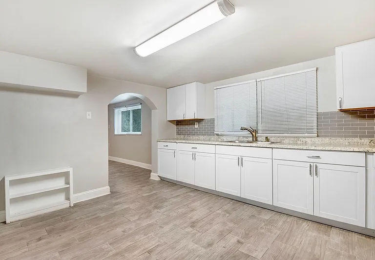 105 Pineland Cir #C — Photo 10