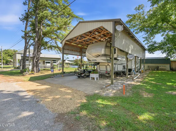 440 Gumdale Cv, Decaturville, TN 38329