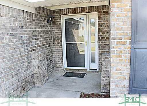 2nd image of 25 A Newport Boulevard