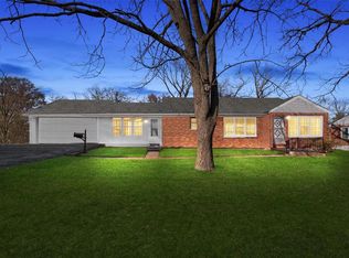 11209 Tesson Ferry Rd, Saint Louis, MO 63123