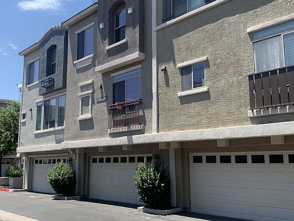 Attached 2 Car Garage