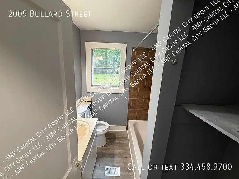 2009 Bullard St — Photo 6
