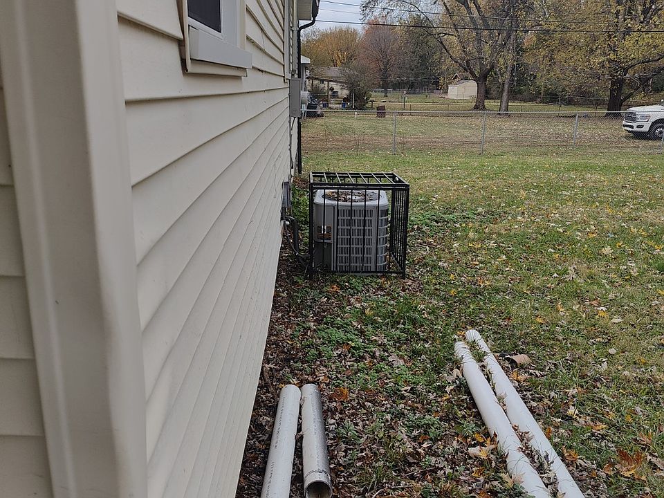 2nd image of 11632 Larimore Rd