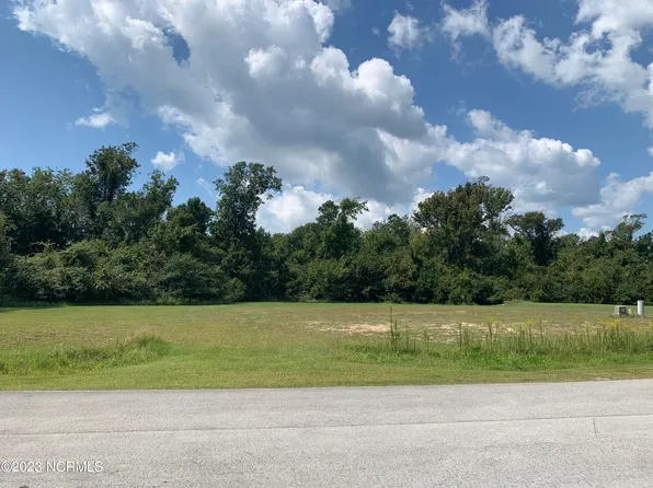 (undisclosed Address), Newport, NC 28570