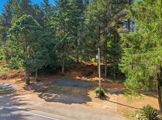 1986 Salmon River Hwy, Otis, OR 97368