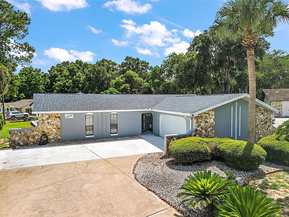 1st image of 13600 BERKSHIRE COURT