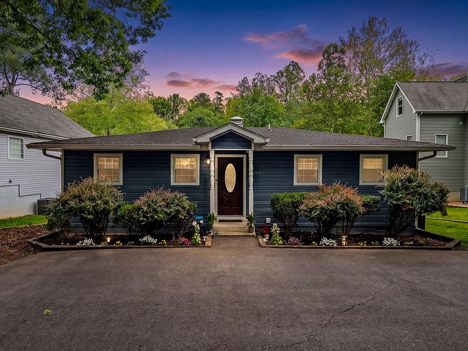 1st image of 102 Confederate Cir