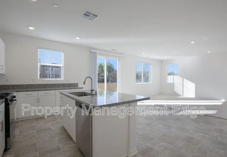 30289 Adrift Ln — Photo 6