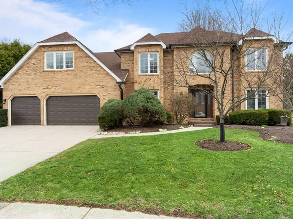 4310 Lone Tree Ct, Naperville, IL 60564