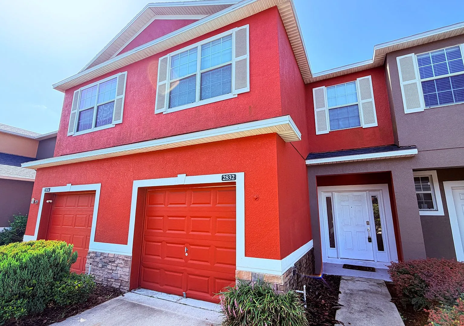 !Price Drop! Charming 3 Bedroom Townhouse Available Now!! — Photo 3
