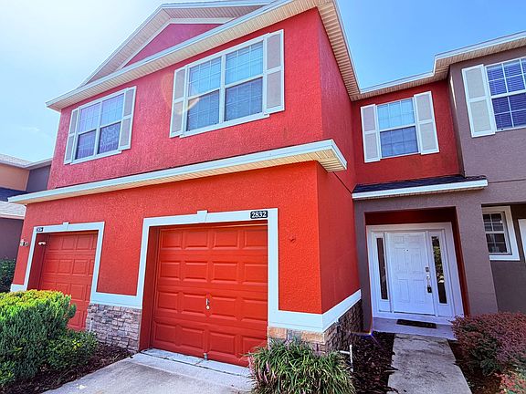 3rd image of 2832 Adelaide Ct