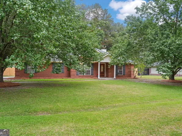 240 Pine View Dr, Bloomingdale, GA 31302