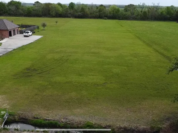 819 Crochet Rd, New Iberia, LA 70563