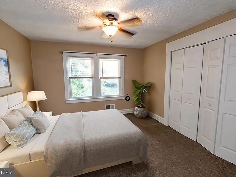 335 Stuart Ave — Photo 9