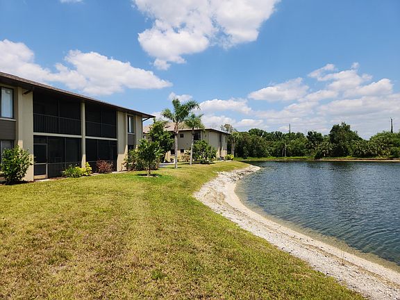 2nd image of 4056 Oakview Dr APT 6