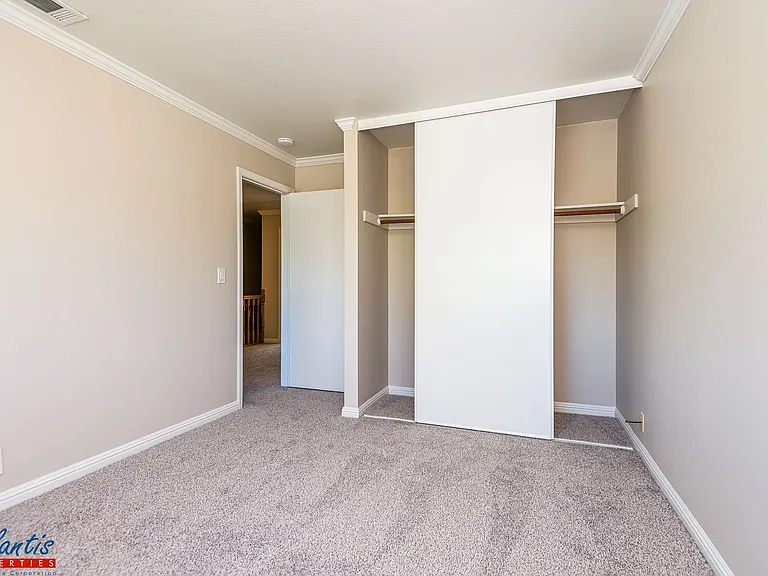 457 Oak Ave — Photo 18