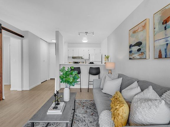 4th image of 368 Imperial Way APT 340