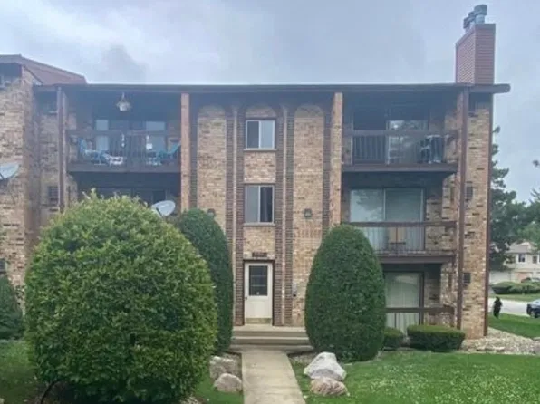 15818 Orlan Brook Dr APT 1E, Orland Park, IL 60462