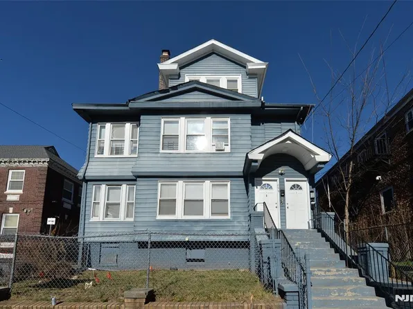 349-351 Osborne Ter, Newark, NJ 07112