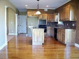 4th image of 901 SW Haverford Ct