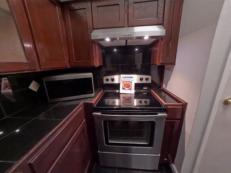 1881 Bering Dr #6 — Photo 18
