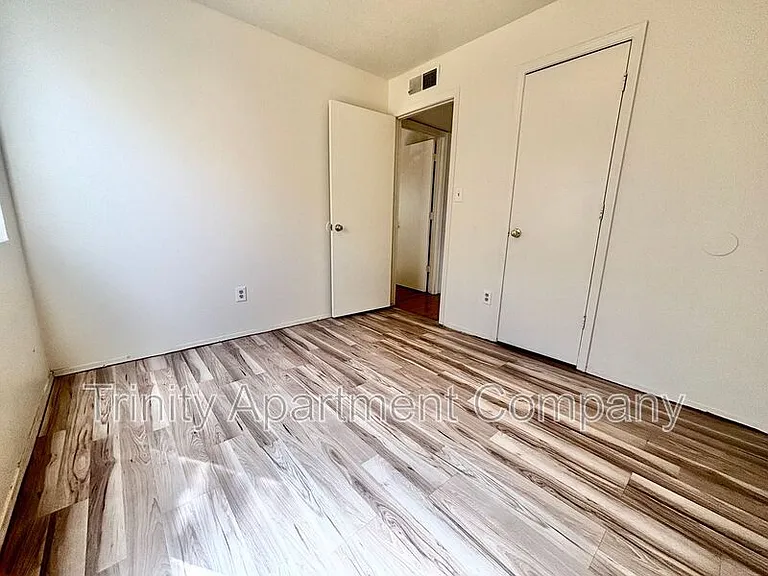 117 General Arnold St NE #C — Photo 7