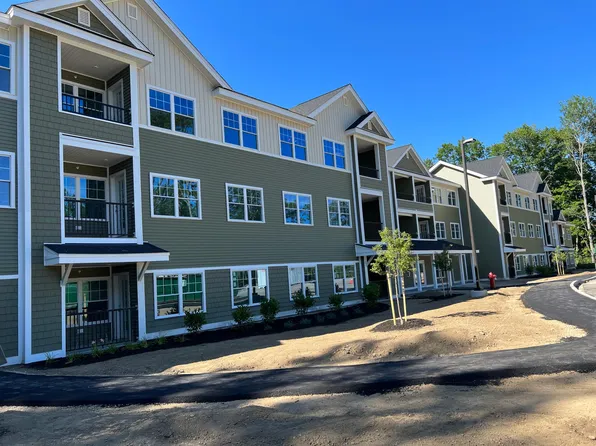3 Moorehouse Way, York, ME 03909