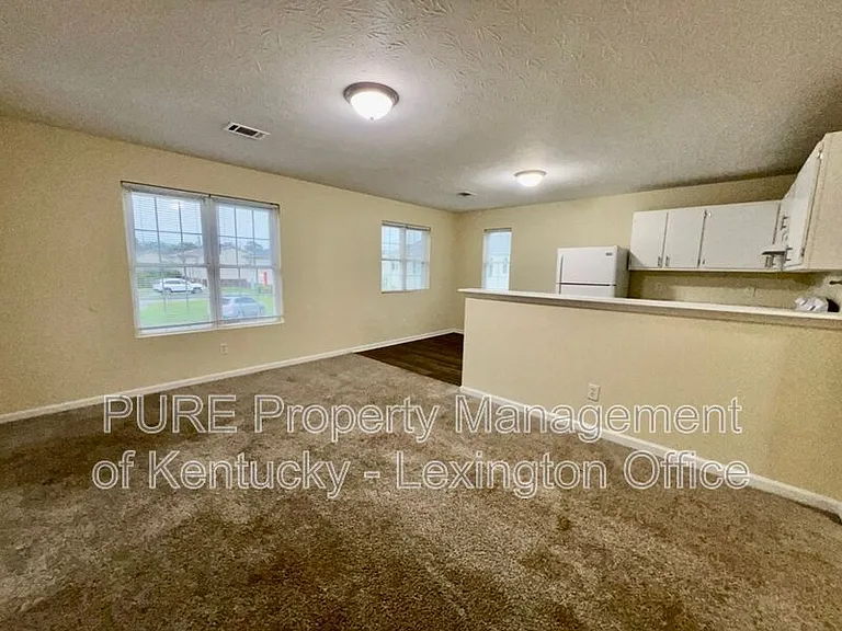 291 Grinder Ct — Photo 4