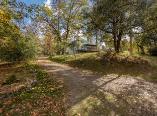 43191 W Sugar Pine Dr, Oakhurst, CA 93644