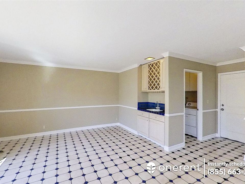 1st image of 883 Viceroy Way