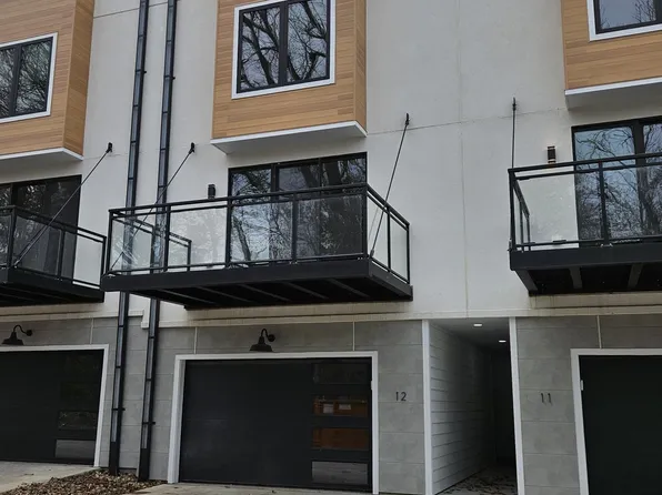 228 S Highway 71 Unit B12, Arnolds Park, IA 51331