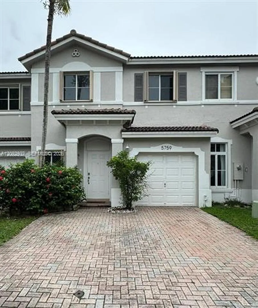 5759 NW 113th Ct th 5759, Doral, FL 33178 — Photo 3