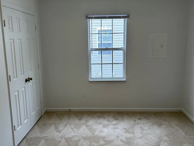Arlington Apartments — Photo 164