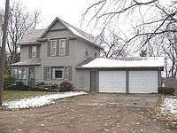 1st image of 204 E Lincoln St