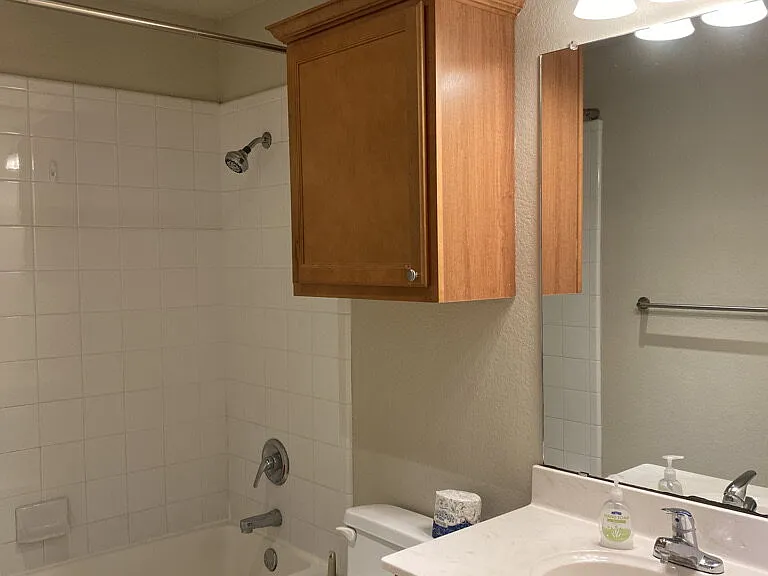2112 Main St #4 — Photo 7