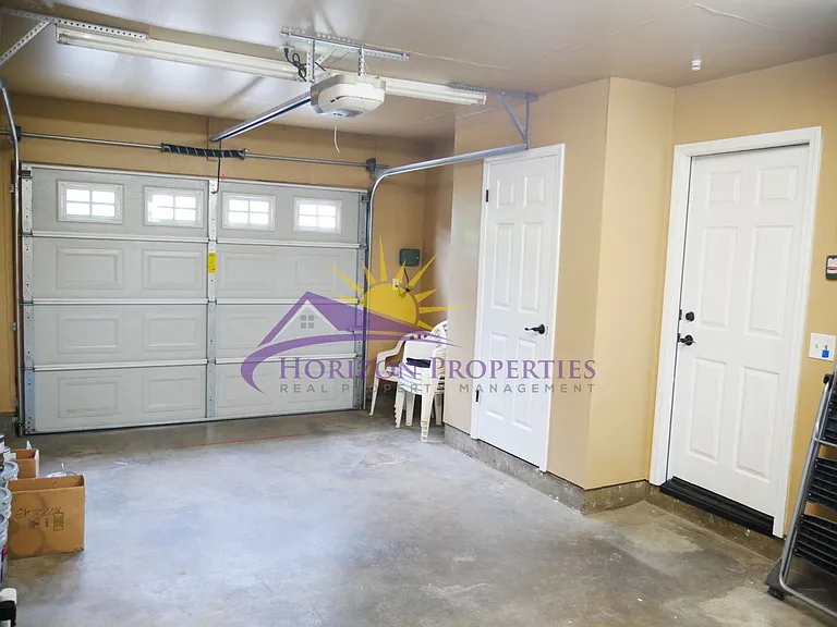 1405 Lisbon Ave — Photo 18