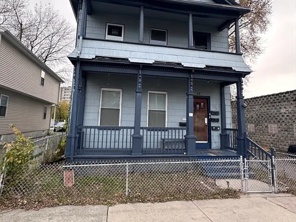 13 Ringgold St, Springfield, MA 01107