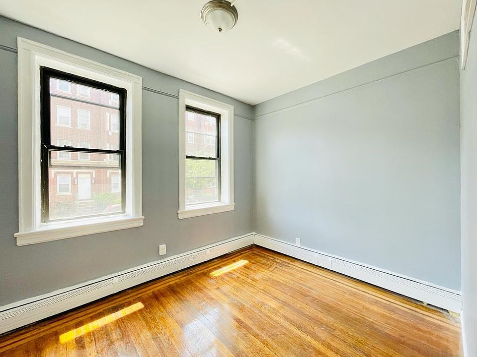 2nd image of 14 Kensington Ave #1A