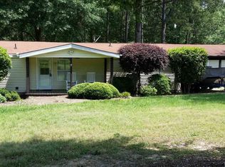 158 Peachtree Ln, Seneca, SC 29678